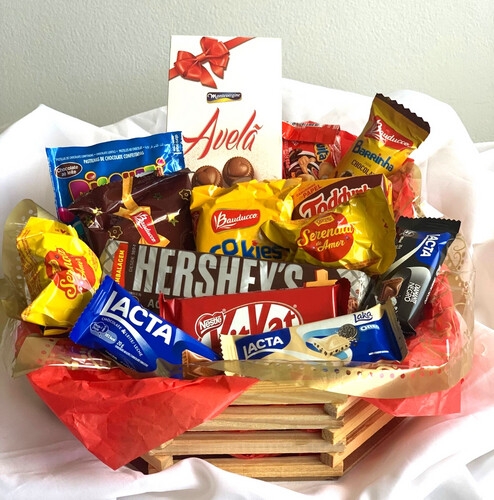 الحلوى والشكولاتة والجيلى