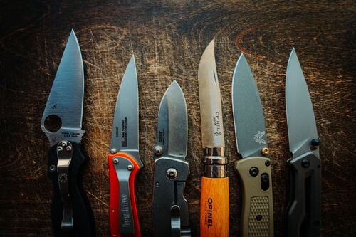 KNIVES