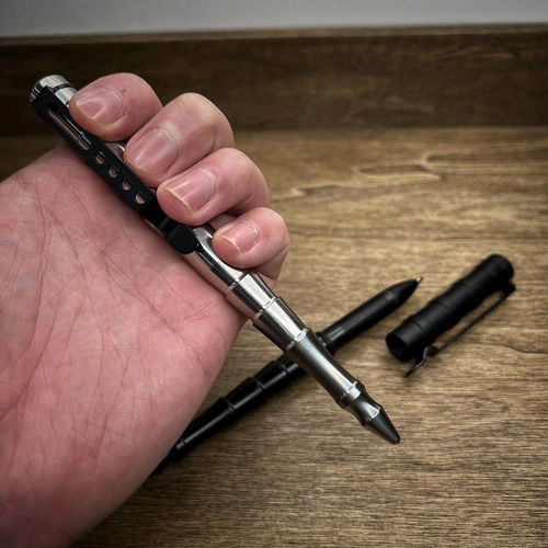 TACTICAL PEN