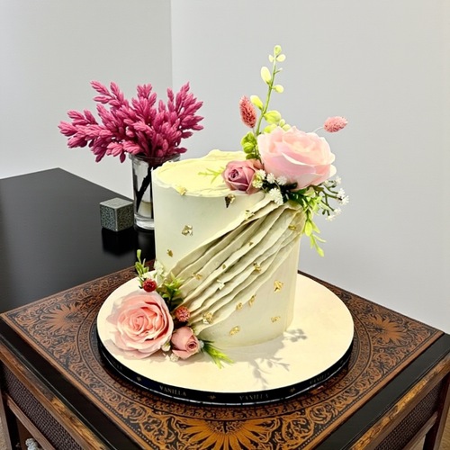 Customized Cakes