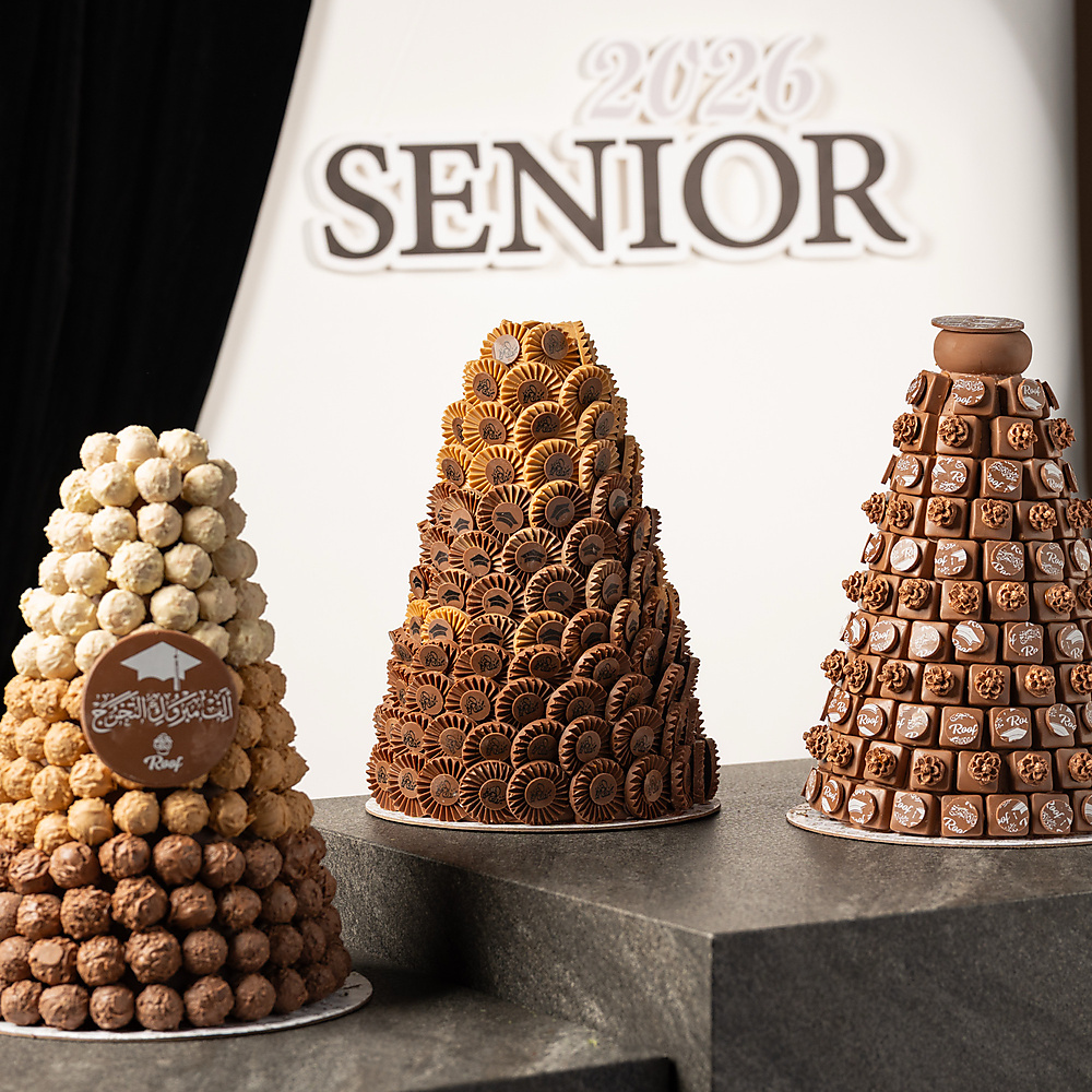 Graduation pyramids and trays