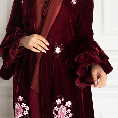 عبايات ٢٠٢٥