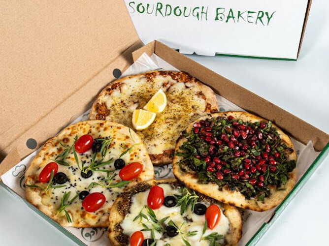 عجينة البور (قمح كامل) بالخميره الطبيعية