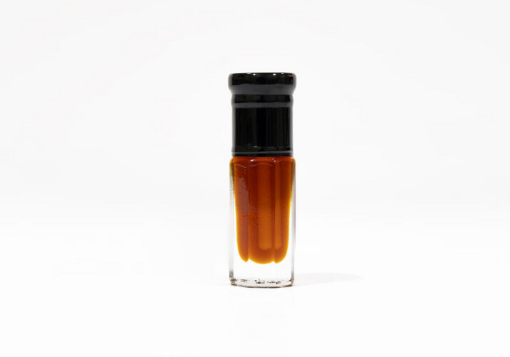 Oud oil