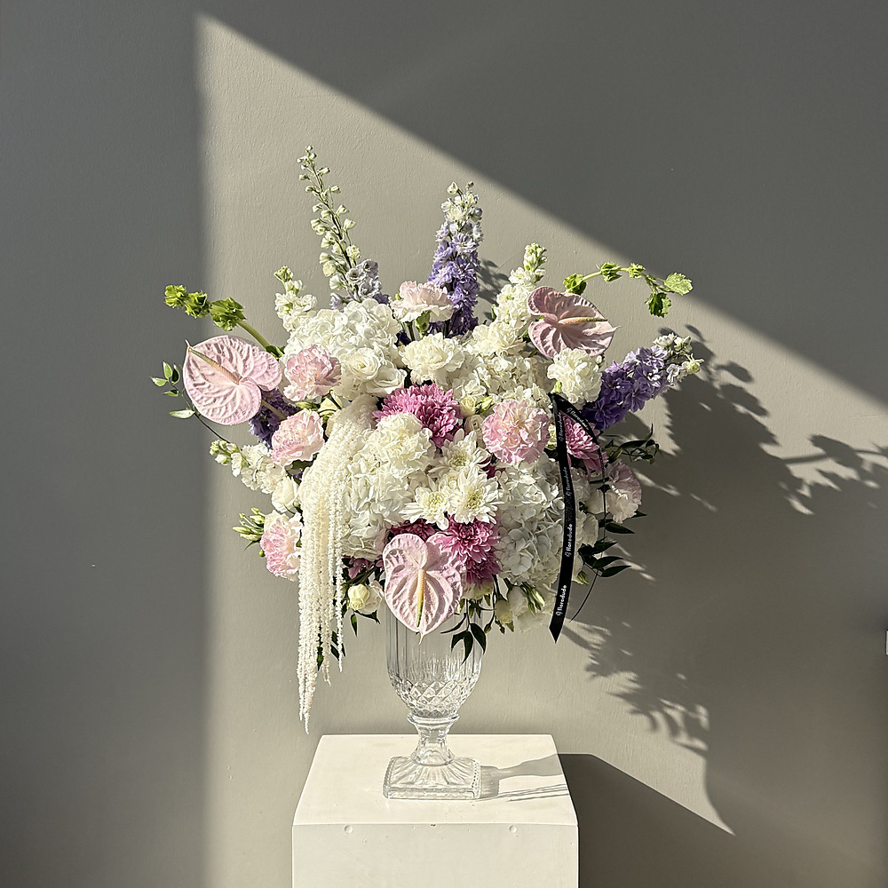 Premium vases