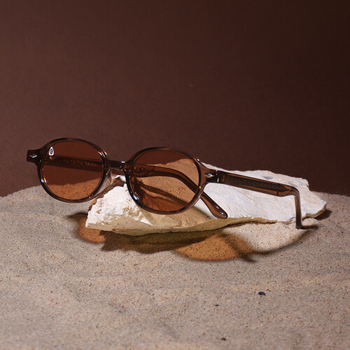 Premium materials for perfect protection and unmatched elegance.