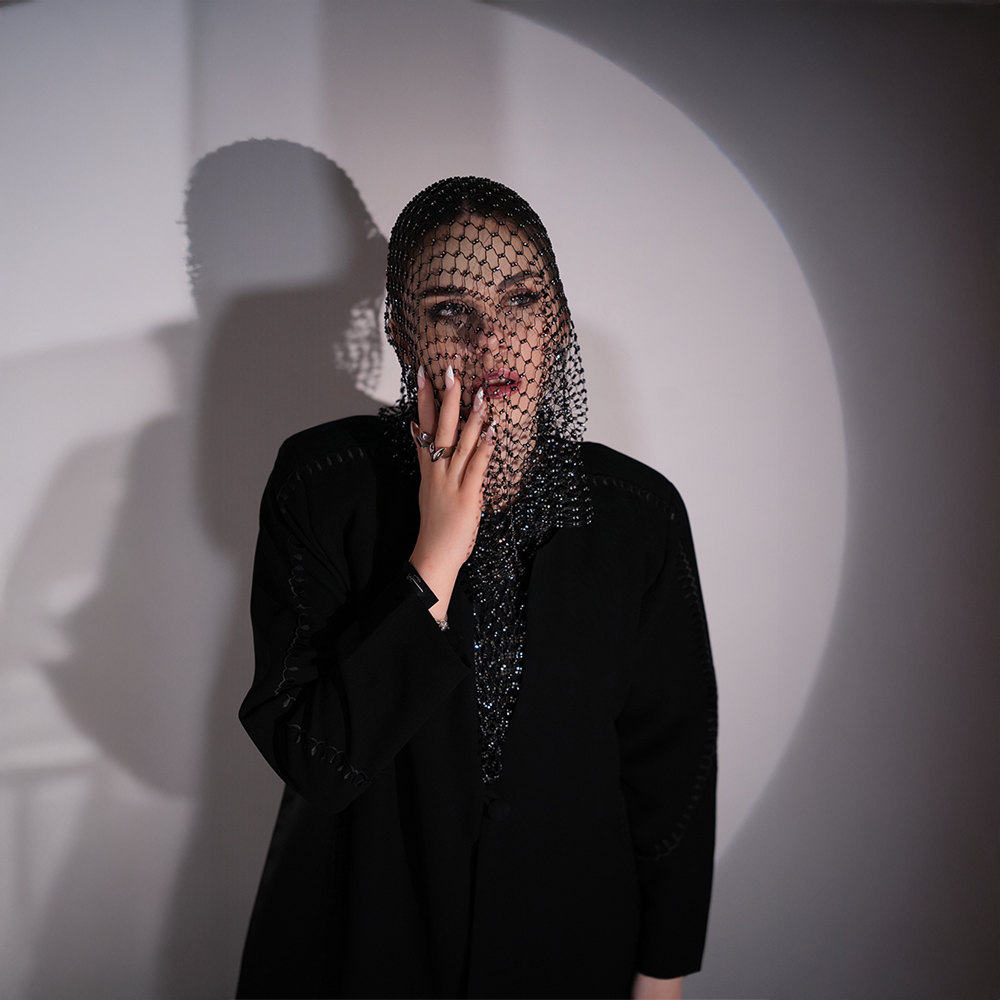 من نحن