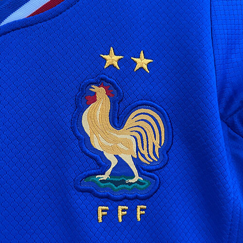 منتخب فرنسا - التيشيرت الأساسي