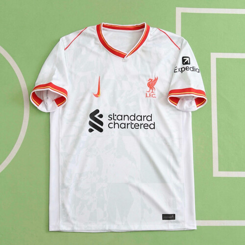 ليفربول التيشيرت الثالث 24/25