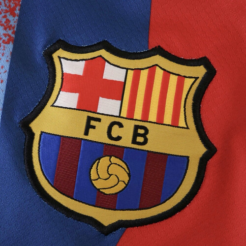 برشلونة - التيشيرت الرابع 25/26