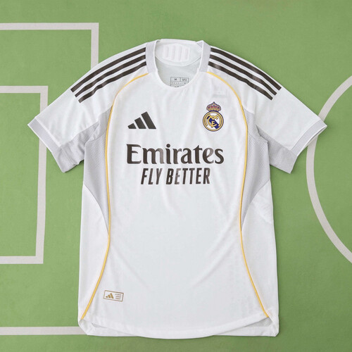 ريال مدريد - نسخة اللاعبين 25/26 الاساسي