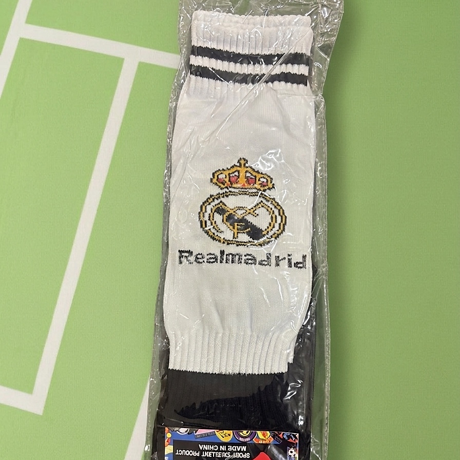 جوارب ريال مدريد للاطفال ( الابيض)
