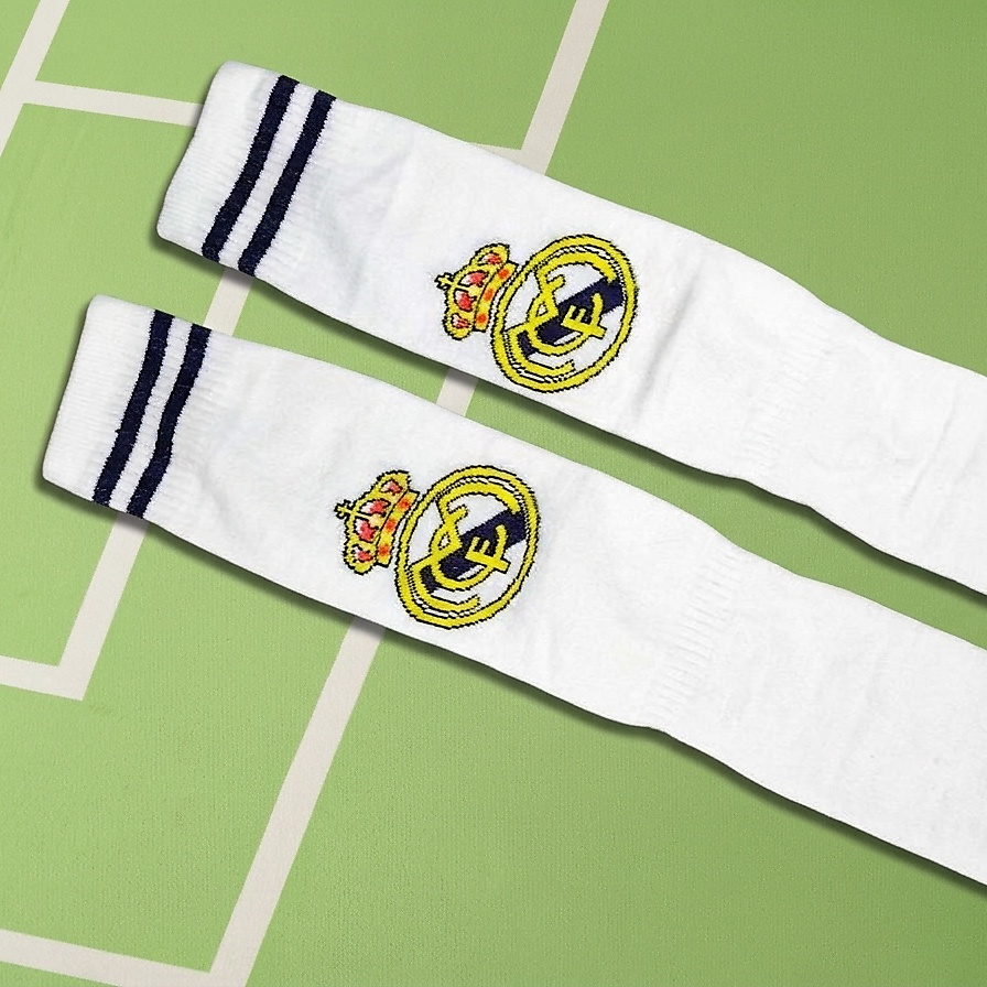 جوارب ريال مدريد للاطفال ( الابيض)