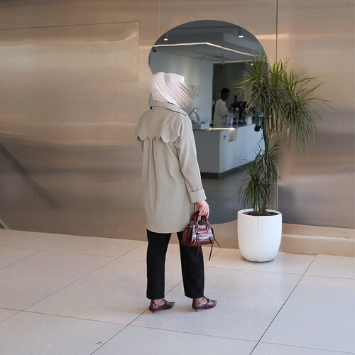 قميص بلون olive أنيق وراقي