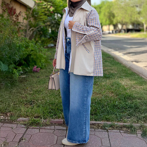 قميص كاروهات مع خام ترنش كوت خفيف