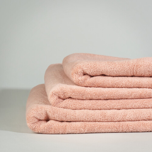 طقم مناشف مايكرو قطن 100% وردي ( نسيج تيري فاخر )