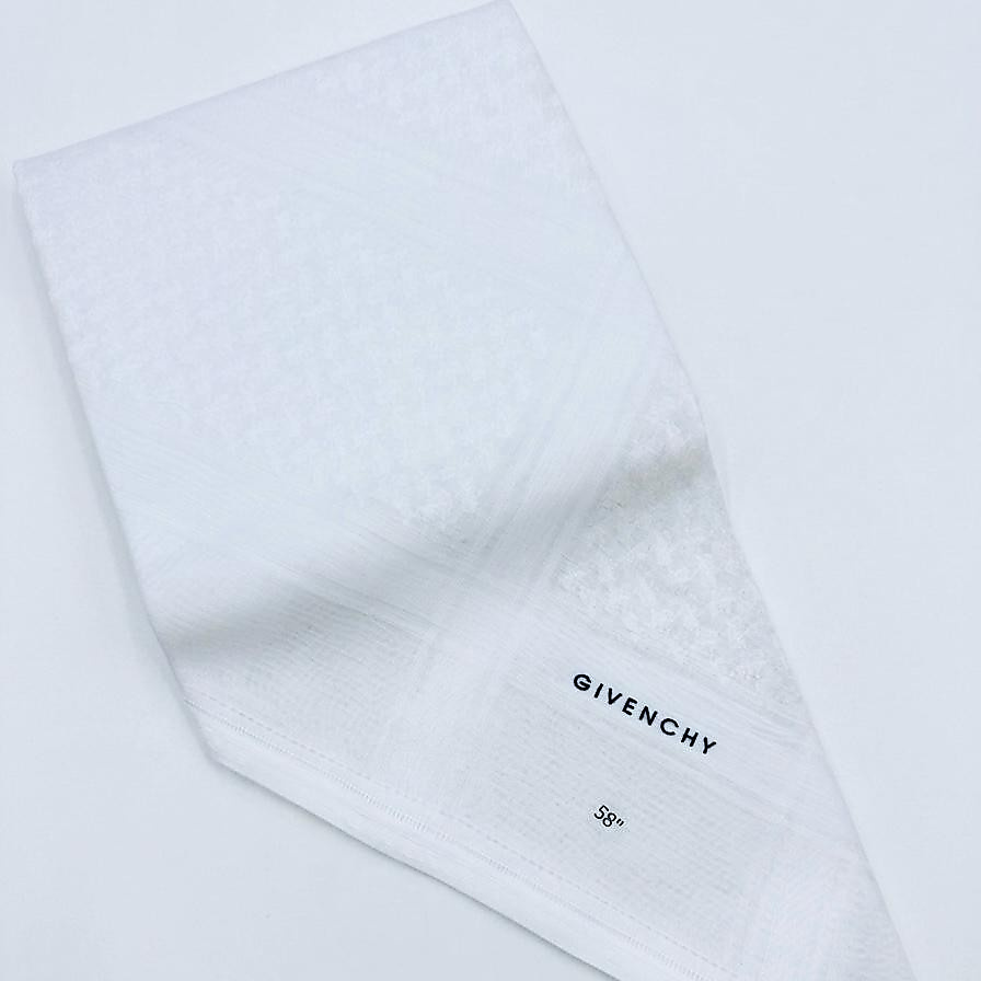 GIVENCHY