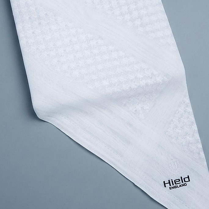 شماغ هيلد ستايل انجليزي ابيض HILLD WHITE STYLE