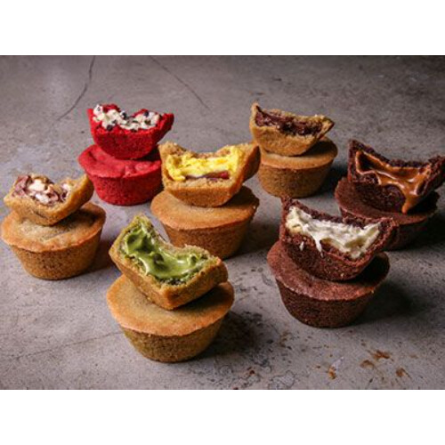 12 Pcs Special Mix With Pistachio