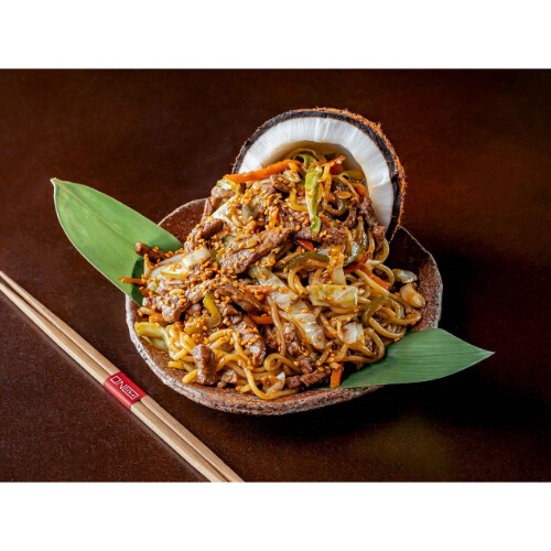 نودلز سوبا لحم البقر انجوس السوداء