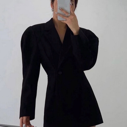 puffy shoulder blazer