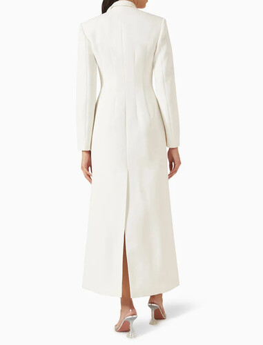 White long blazer with one belt