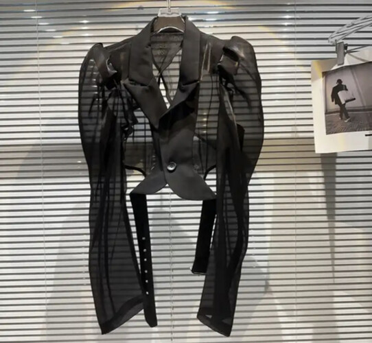Mesh cropped blazer
