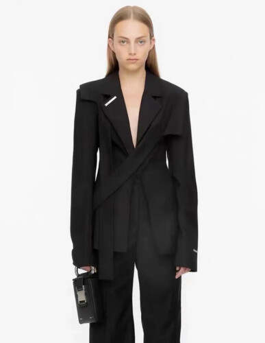 Slimming blazer