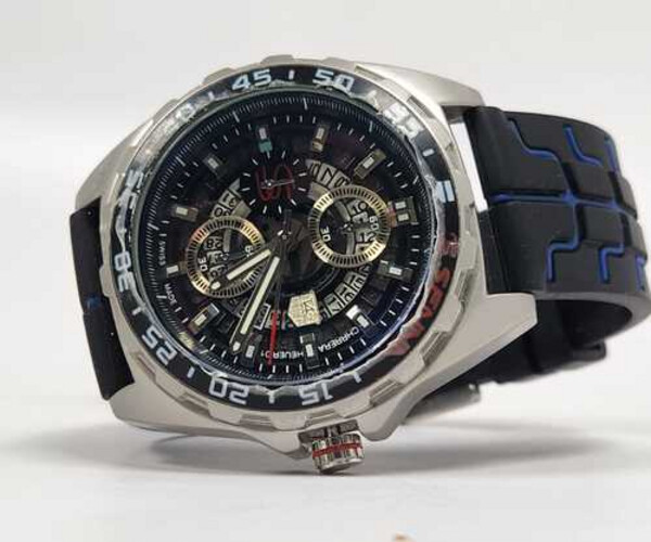 Used Men Watch Brands TaG Huer Black Rubber    SKU-2139