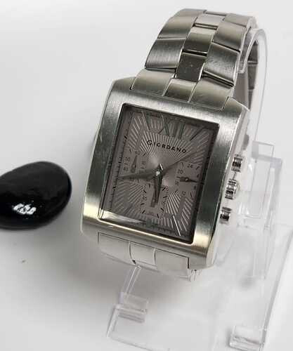 Used Men Watch Brands GIORDANO     SKU-2136