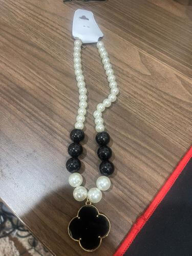 Necklace White Pearl with Black Girls             SKU-1520