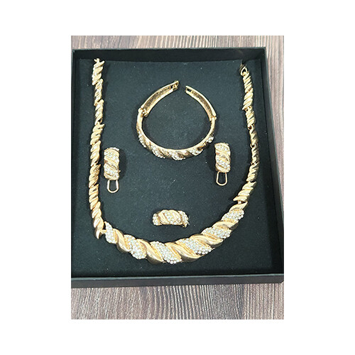 Necklace Set Gold With Small picess of Diamonds Set             SKU-2026