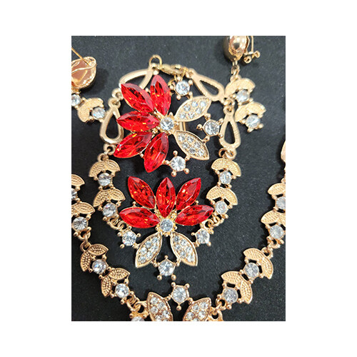 Necklace Set Gold With Red  Diamonds leaves and rigns Set             SKU-2027