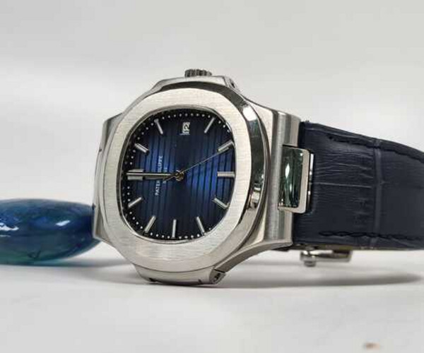 Used Men Watch - Brand Patek Philippe        SKU-2138