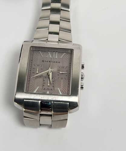 Used Men Watch Brands GIORDANO     SKU-2136
