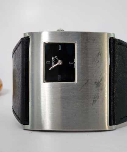 Used Women Watch Brands Gucci    SKU-2118