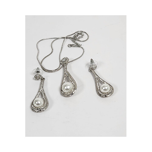 Accessories - W - Set - Color - Silver Pearl       SKU-654