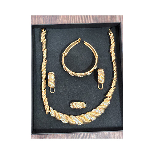 Necklace Set Gold With Small picess of Diamonds Set             SKU-2026