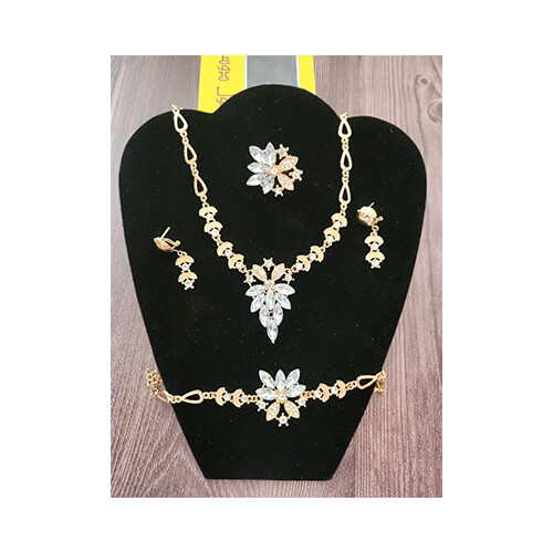 Necklace Set Gold with Dimainds              SKU-2020