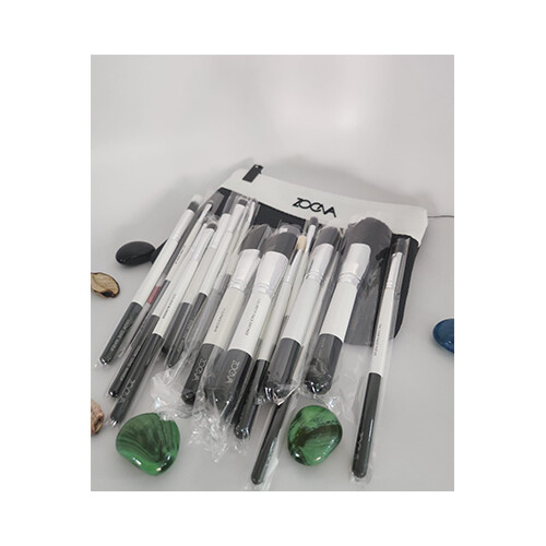 Makeup Brushes - With Pouch           SKU-60