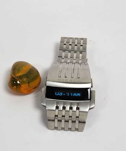 Used Men Watch Brands  Diesel Digital Silver    SKU-2132