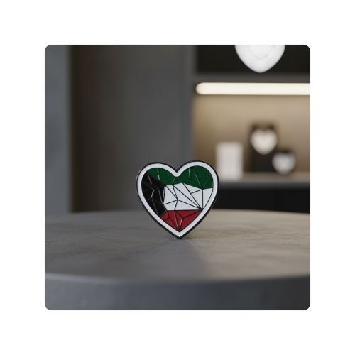 GR3524 دبوس معدني - على شكل قلب علم دولة الكويت