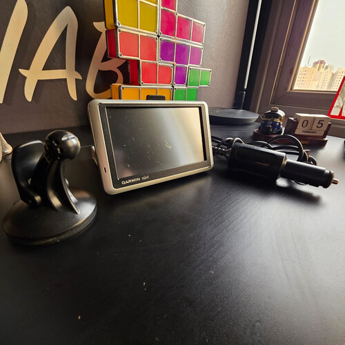 ATM1163 جهاز جارمن نوفي 1300 المحمول للملاحة عبر نظام تحديد المواقع العالمي (GPS) بشاشة عريضة