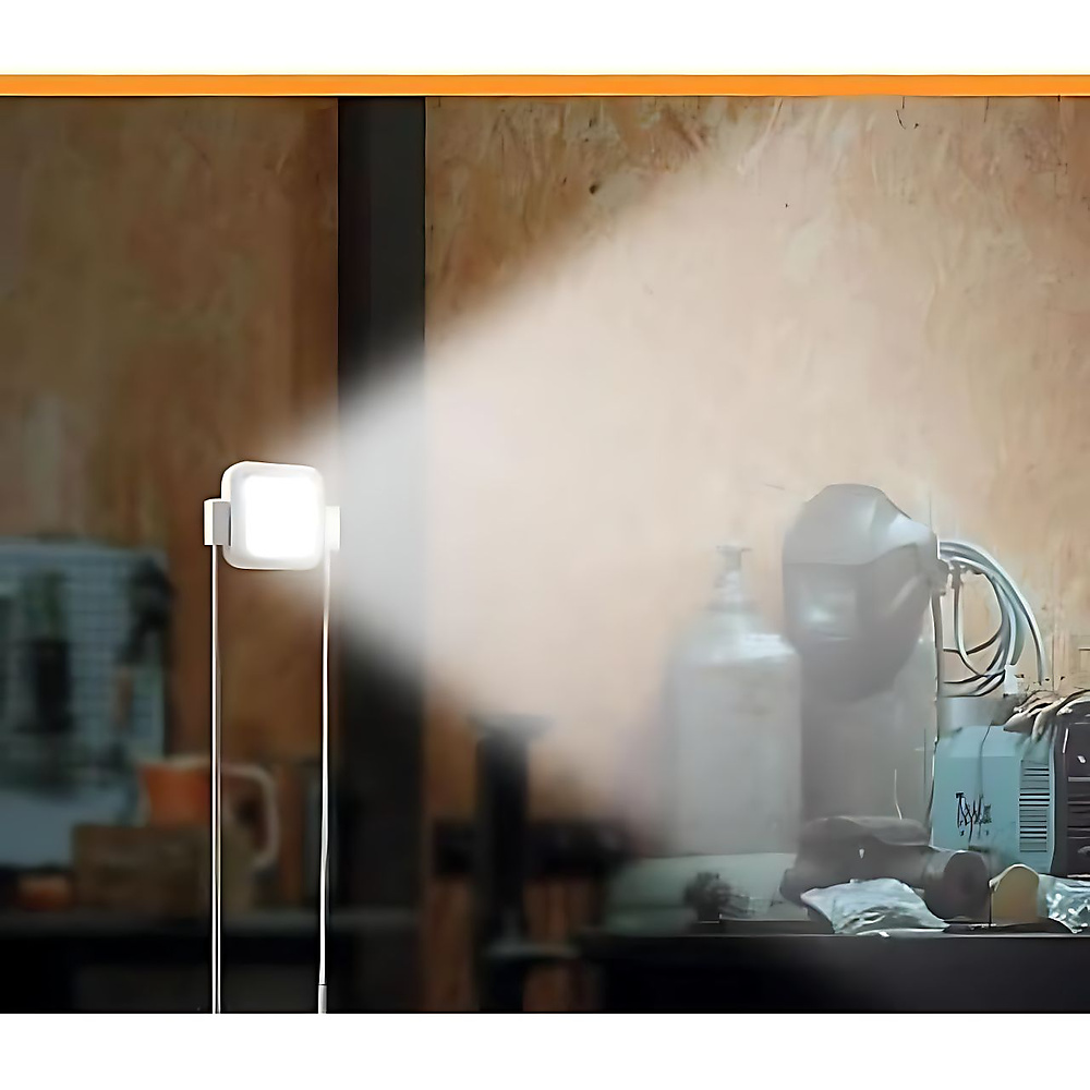 GR3438 مصباح بالطاقة الشمسية LED مع ستاند قابل للتعديل