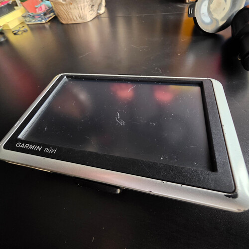 ATM1163 جهاز جارمن نوفي 1300 المحمول للملاحة عبر نظام تحديد المواقع العالمي (GPS) بشاشة عريضة