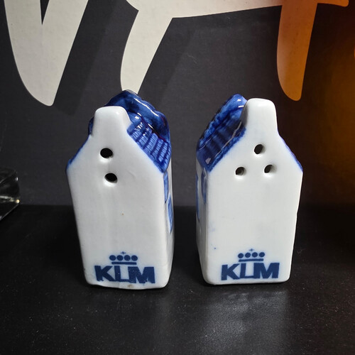 ATM1166 مملحه ٢ قطعة طيران KLM الحجم 5.5x2.5cm