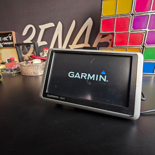 ATM1163 جهاز جارمن نوفي 1300 المحمول للملاحة عبر نظام تحديد المواقع العالمي (GPS) بشاشة عريضة