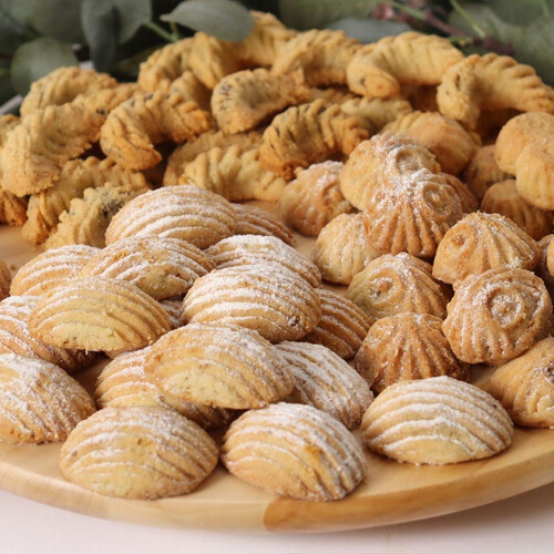 Mixed Pistachio/Walnut/Date/Malban Maamoul