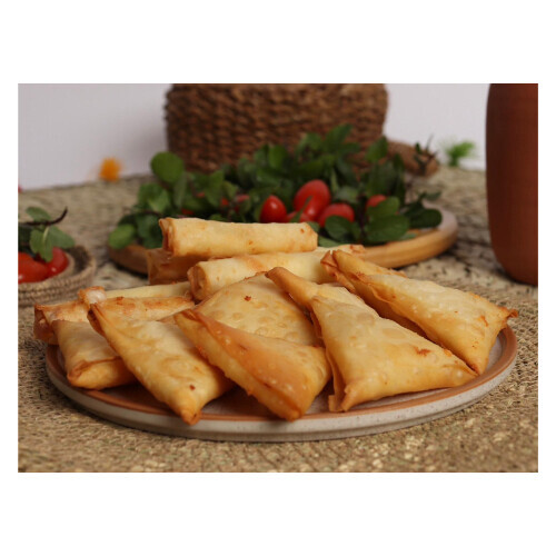 Potato samosas with vegetables