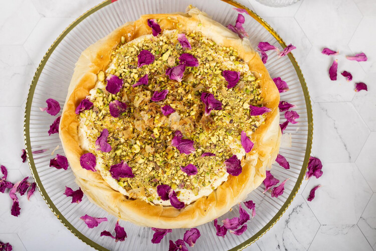 Kellaj mold with Lebanese nights
